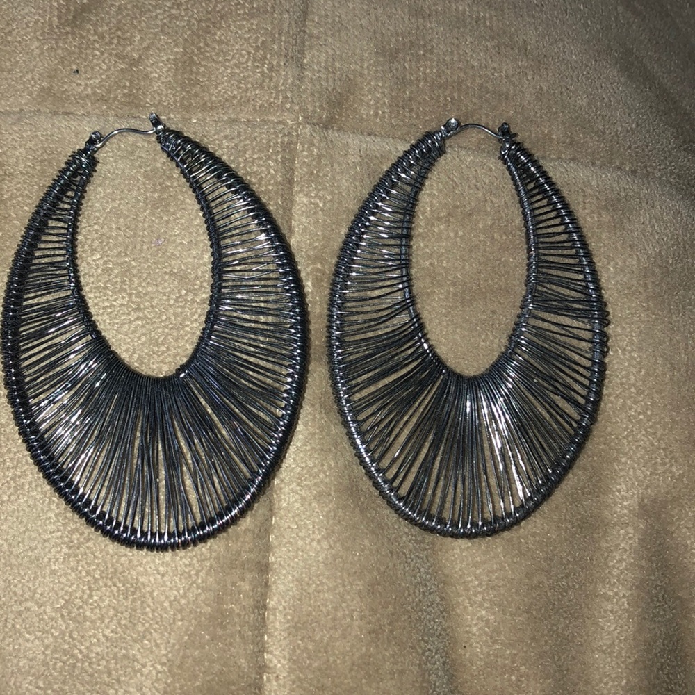 Hoop earings